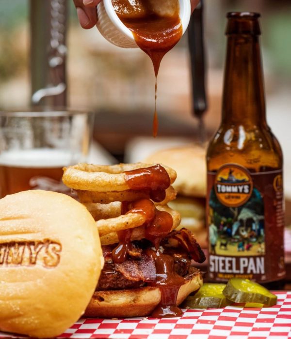 Tommy's Brewing Company - Burgers and Onion Rings - Restaurant in Trinidad